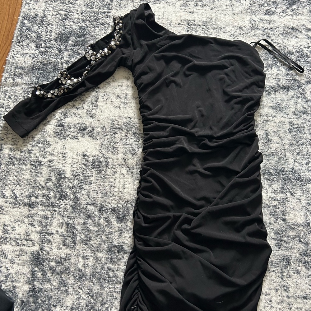 Vintage Boutique Elegant Black One-Shoulder Dress
